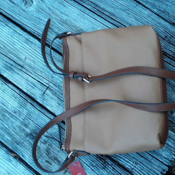 Rosetti Women's crossbody - Picture 3 of 6